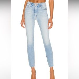 MOTHER High Waisted Looker Ankle Fray in Au Revoir